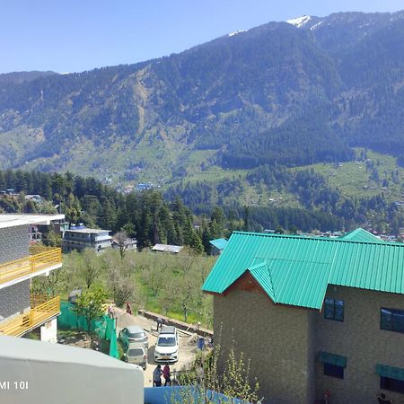 Krishana Cottage A Pure Veg !!!300 M From Hadimba Temple!!!Balcony Rooms!!!Veg Restaurant!!!Couple Friendly!!!Family Cottage!!! Manāli Екстериор снимка